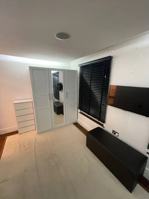 Lovely 2-bed Apartment in Brixton Central Location