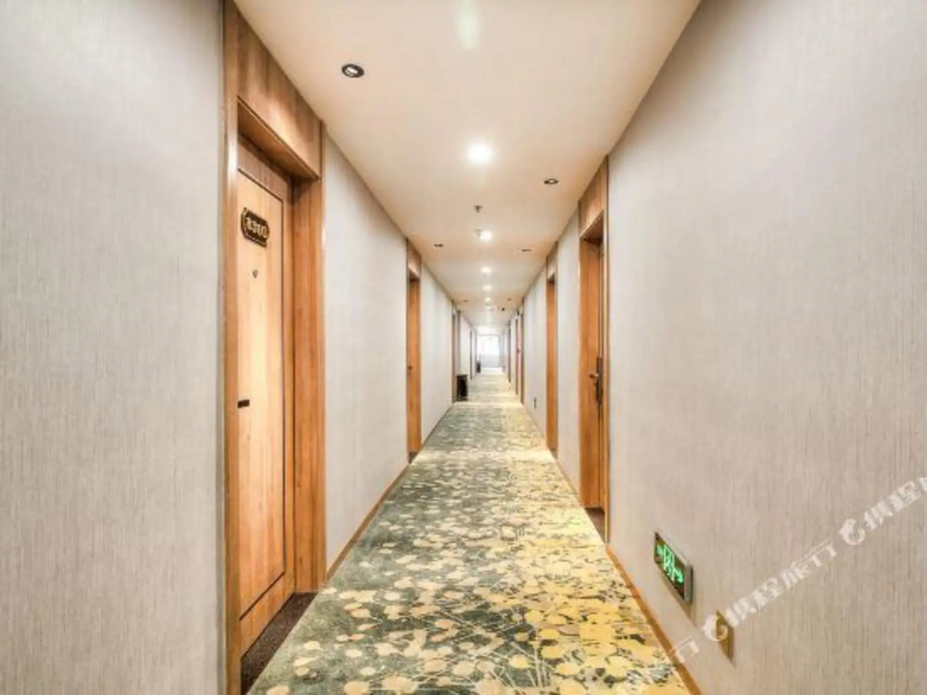 Wuhan E-House Boutique Hotel