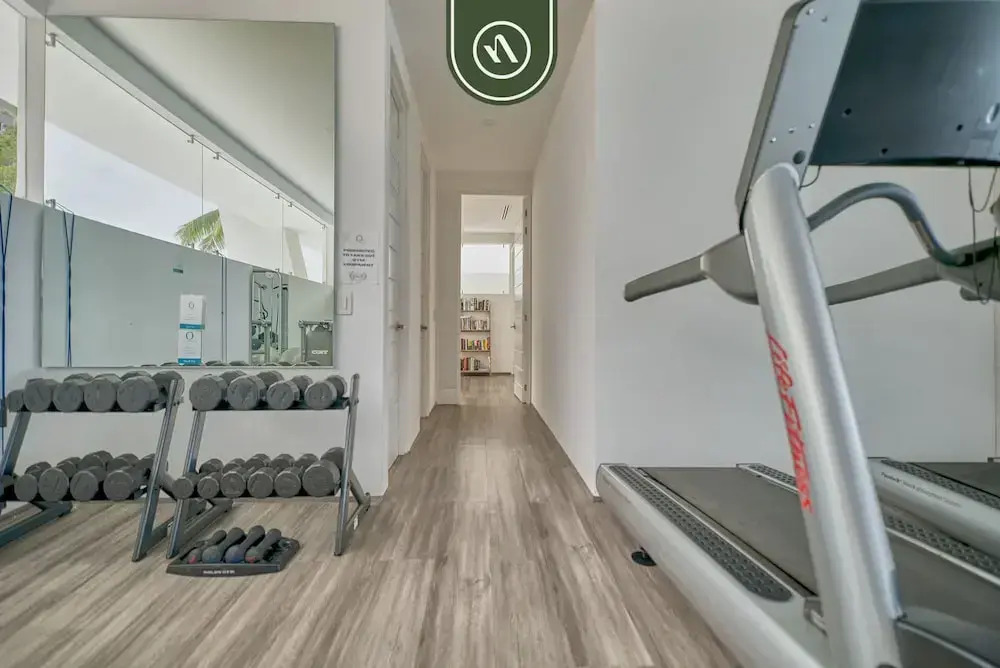1BR Condo Near to Beach