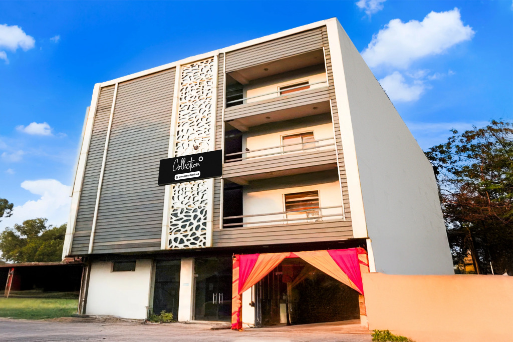 Townhouse Dallupura Road Noida