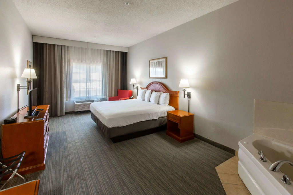 Country Inn & Suites by Radisson, El Dorado, AR