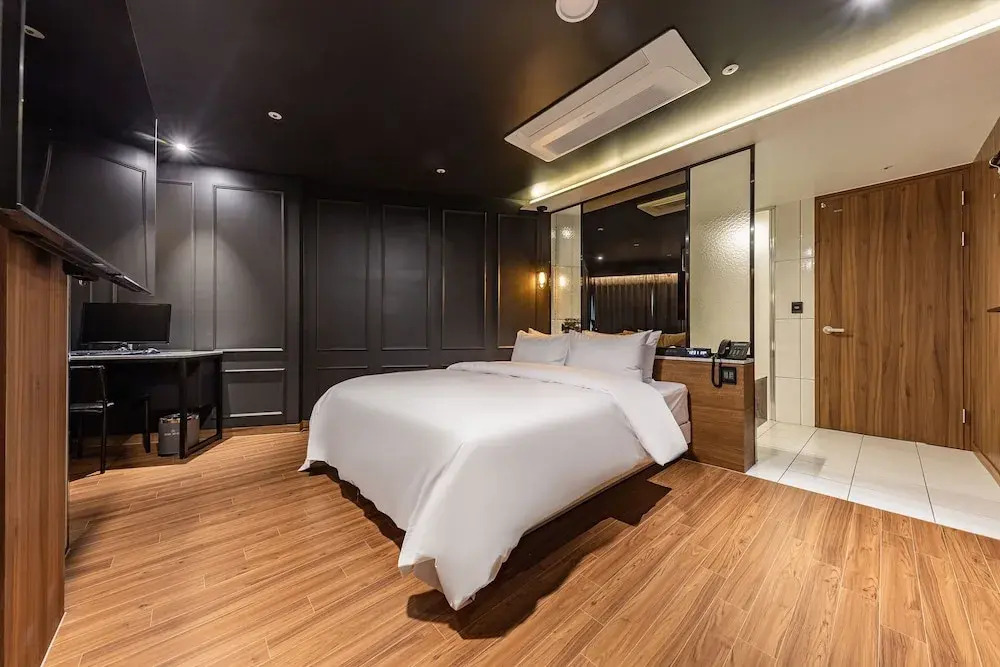 Brown Dot Hotel Seosan