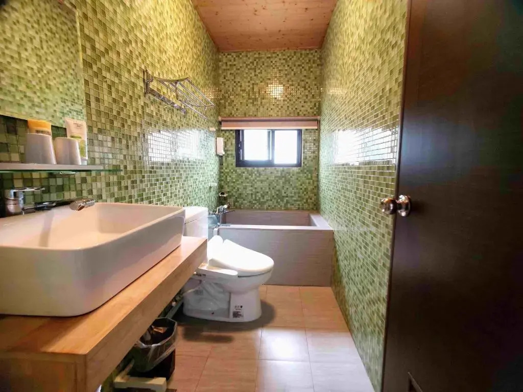 Field Trail Homestay