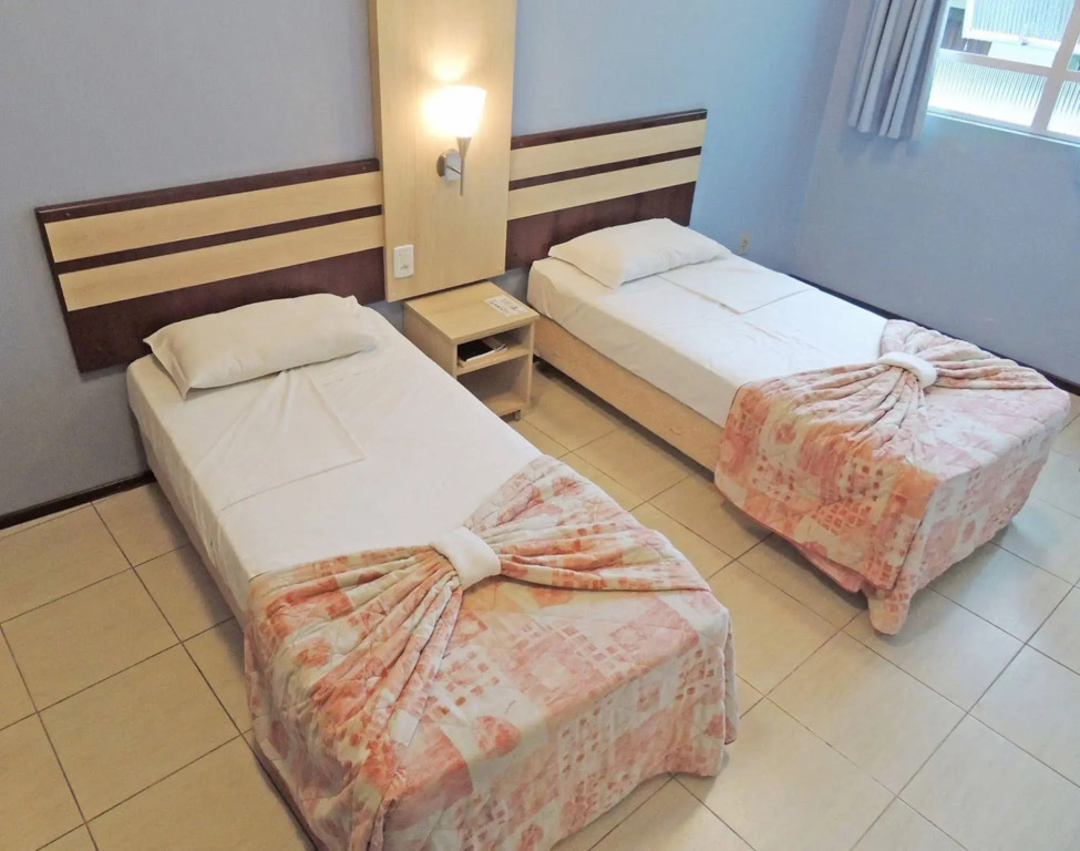 Harbor Inn Jaraguá
