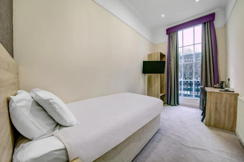 OYO London 24 Sussex