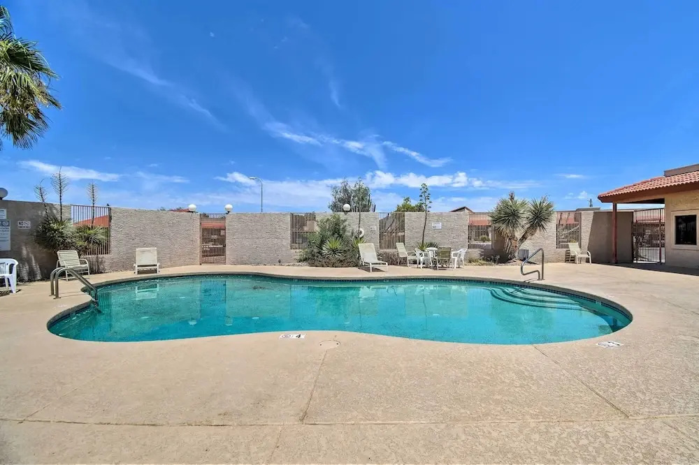 Peaceful Apache Junction Condo ~ 1 Mi to Downtown!
