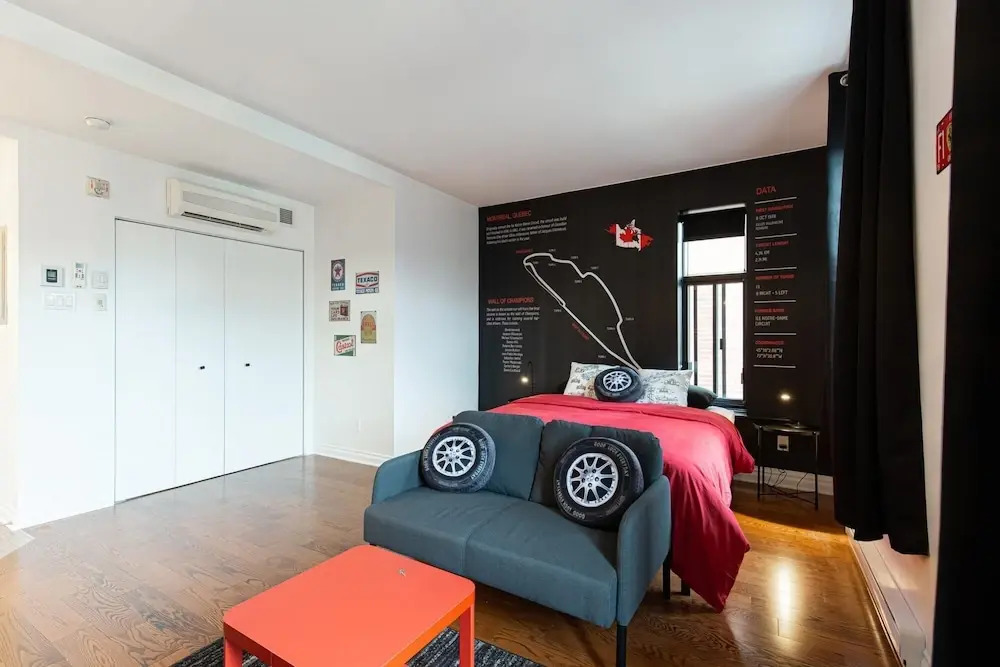M11 The Grand Prix Suite In the Heart of MTL