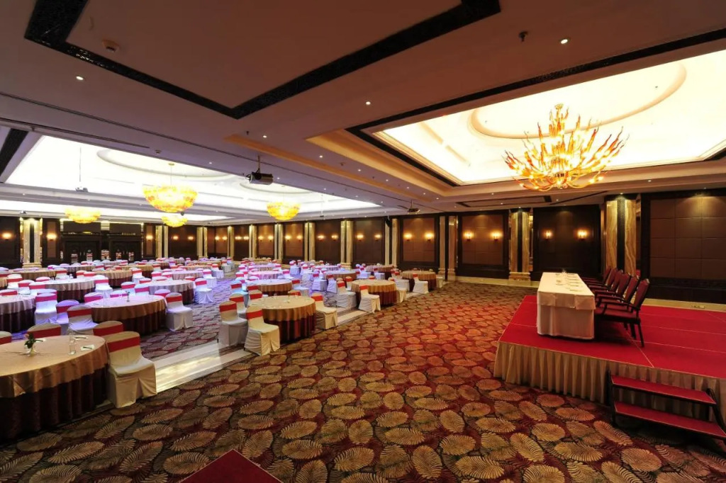 Mayfair Convention