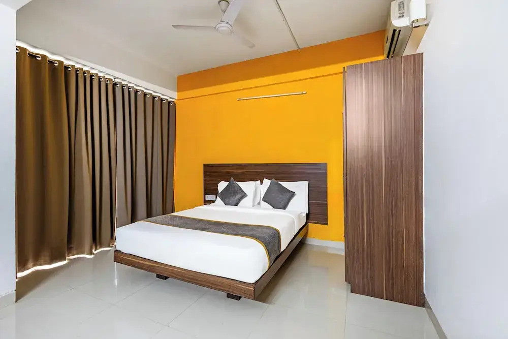 Hotel Acacia Yelahanka