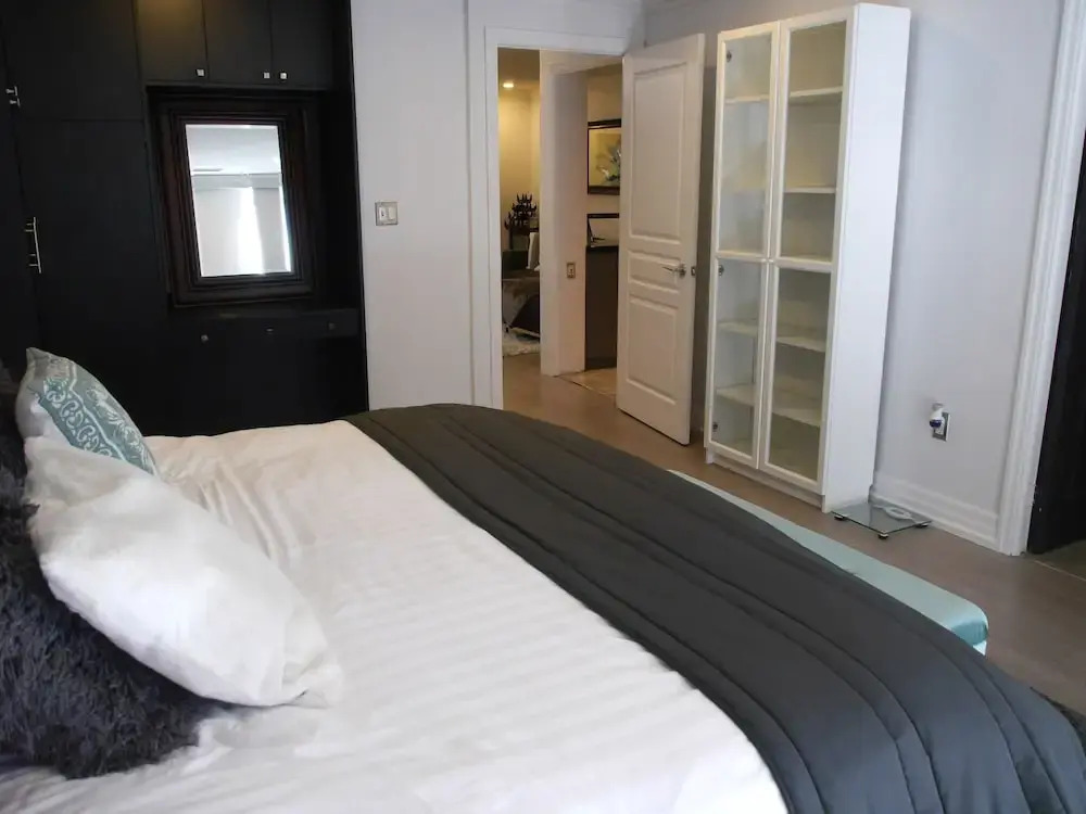 Newly Designed 1BR Condo