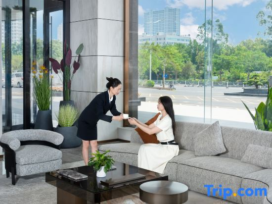Weigang Supreme International Hotel (Beihai International Wharf Qiaogang Style Street)