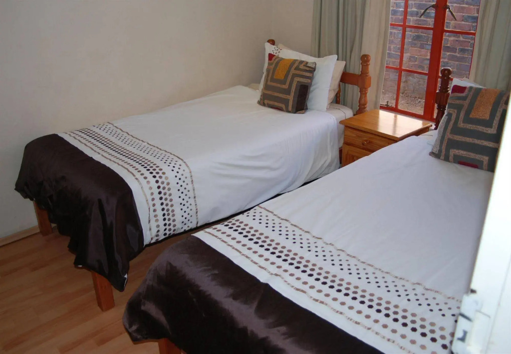 Journey's Inn Africa Guest Lodge