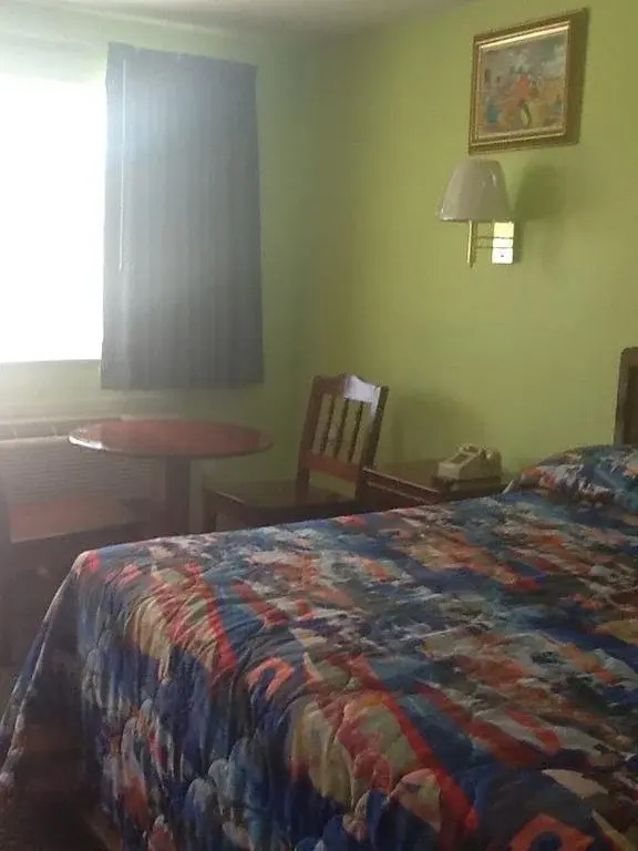 Budget Inn