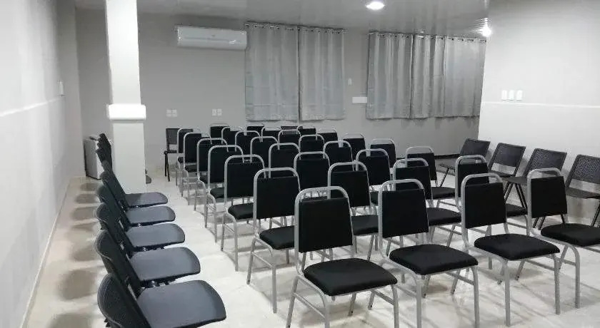 Gold Avenue Hotel