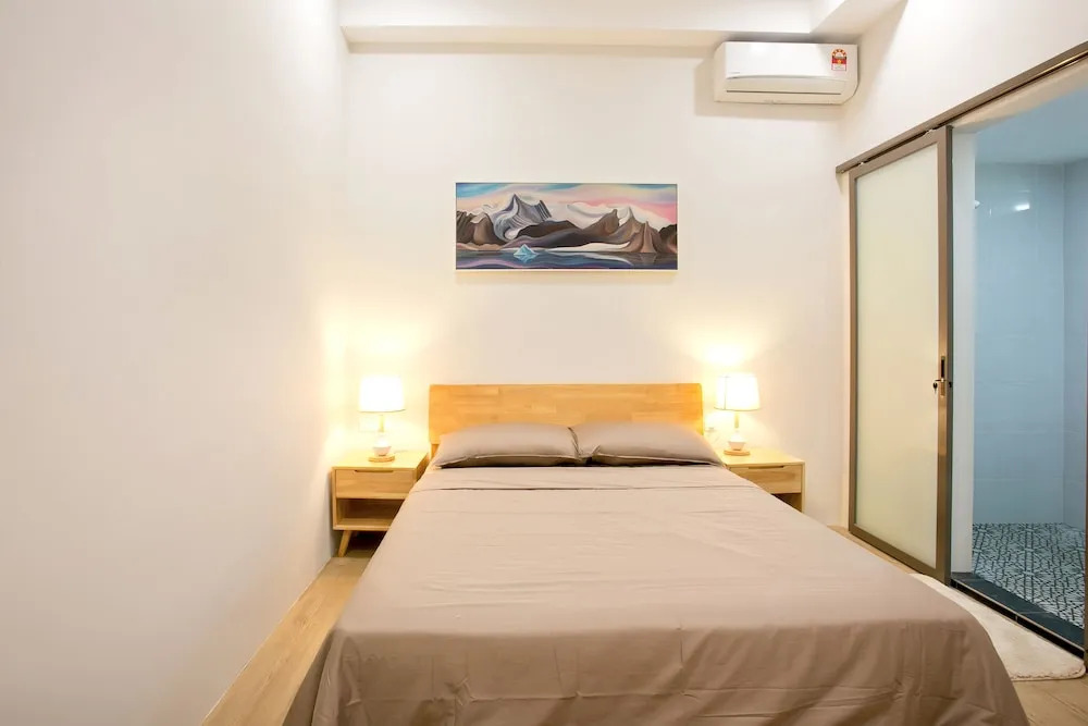 16 Gurney Homestay