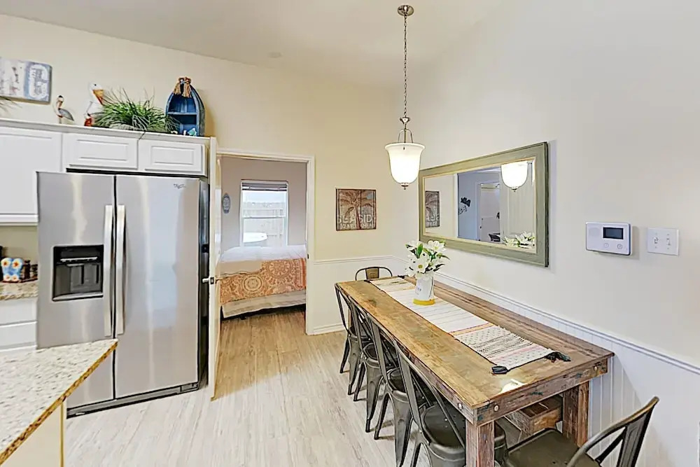 New Listing! Sandy Feet W/ Hot Tubs 8 Bedroom Townhouse