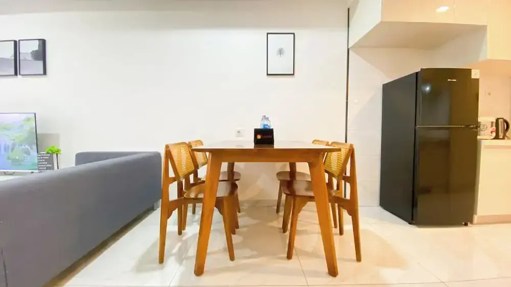 Spacious and Good Location 3BR at Sky House BSD Apartment