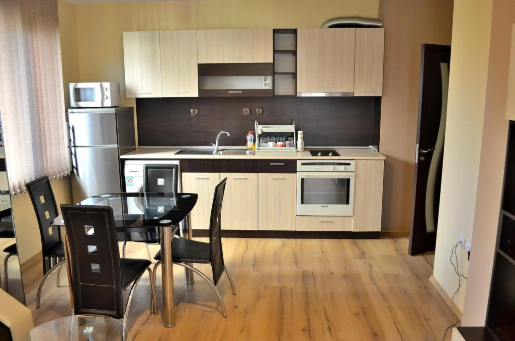 Central Apartment 4