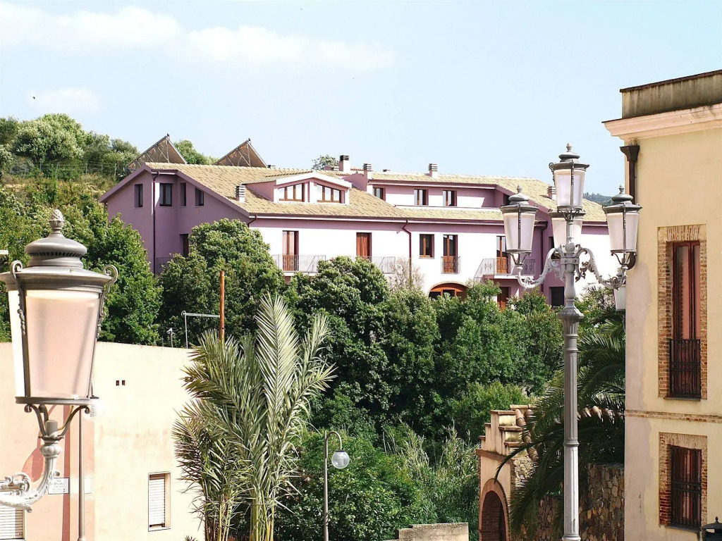 Residenza Locci - Rooms & Apartments