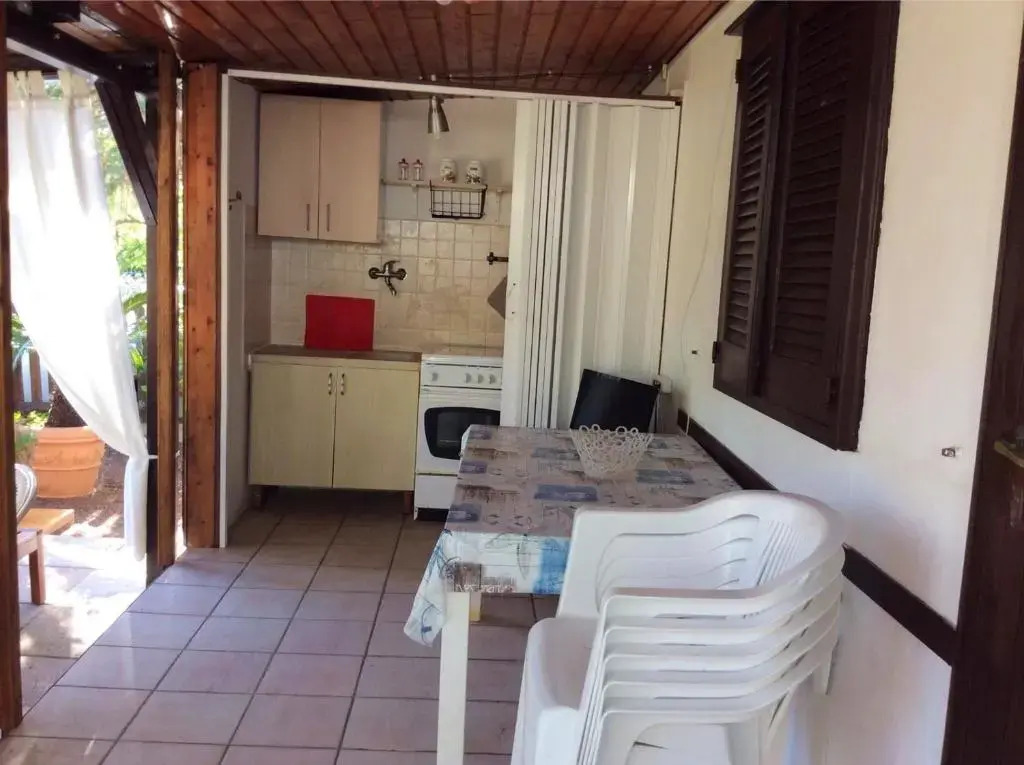 2 bedrooms bungalow at Marina di Camerota 60 m away from the beach with enclosed garden and wifi