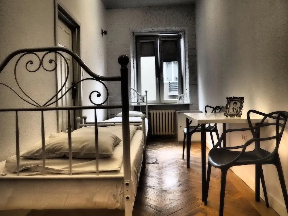 Chmielna 5 Rooms & Apartments