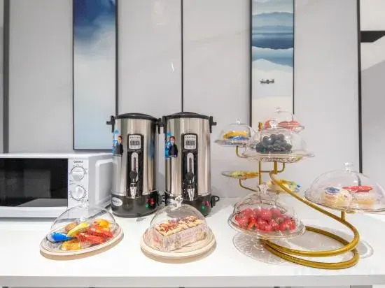 Kaimeilai Hotel (Shenzhen Futian Shangmeilin Subway Station Store)