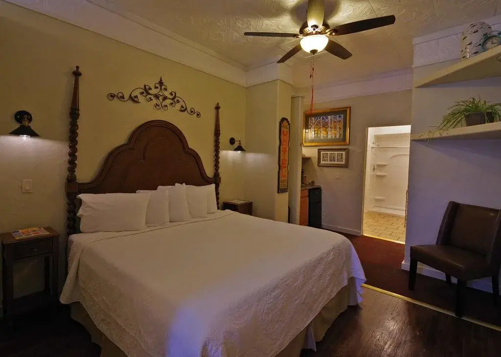 Historic Palace Hotel