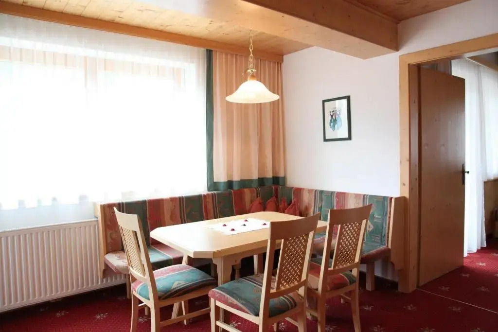 Hotel Pinzger Tux