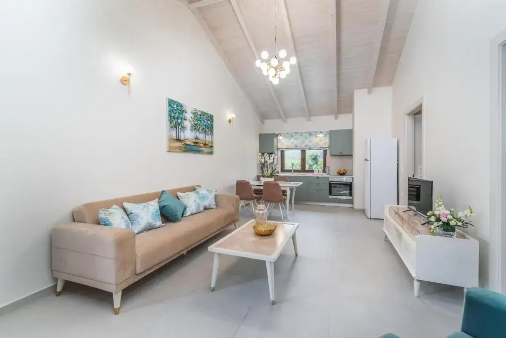 Vincenzo Suites