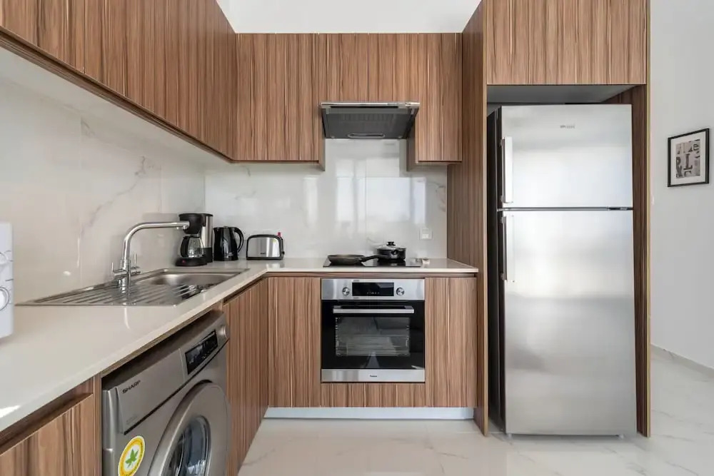 Taupe 2-BR Apt. & Balcony in Larnaca