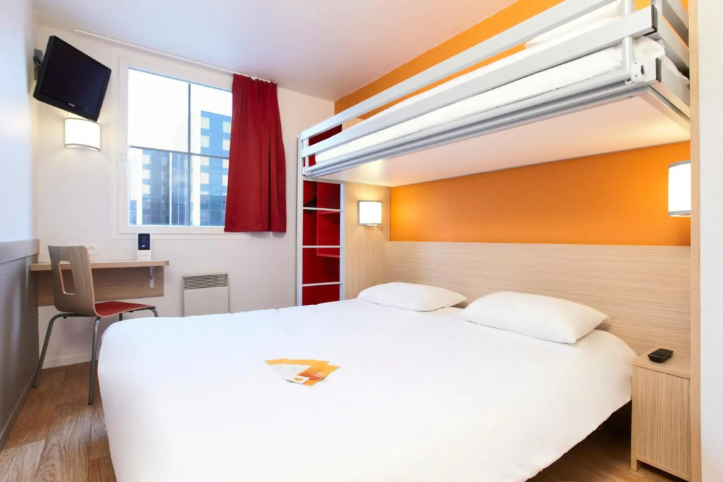 Kyriad ECO - Suresnes - La Defense