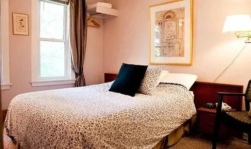 Homestead House B&B