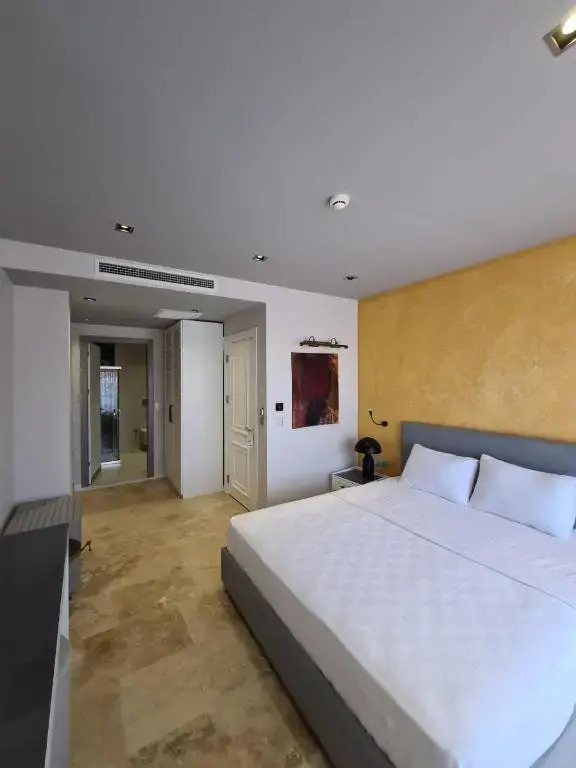 Dubh Linn Hotel