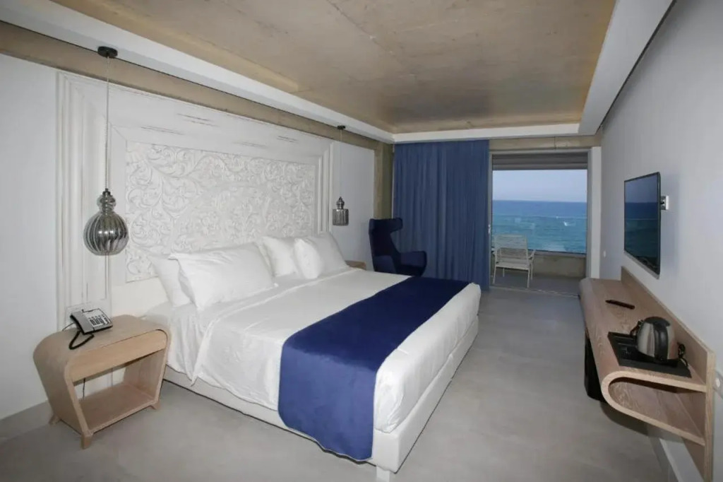 Glaros Royal Beach Hotel