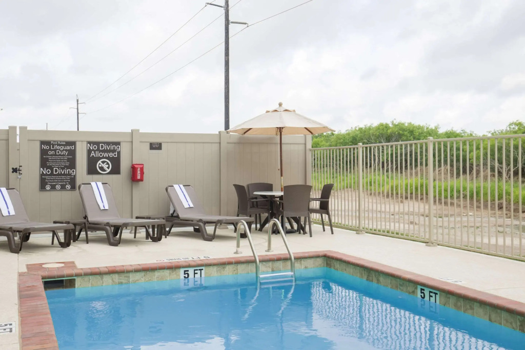 Sleep Inn & Suites Ingleside - Corpus Christi