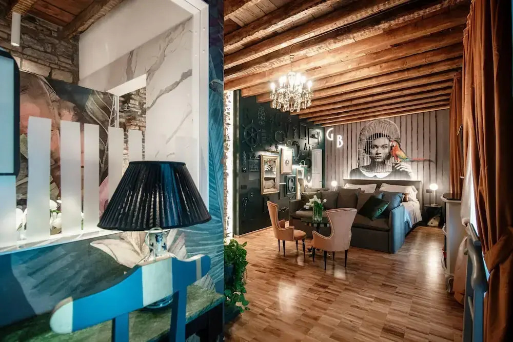 Aurum - Como Luxury Suites