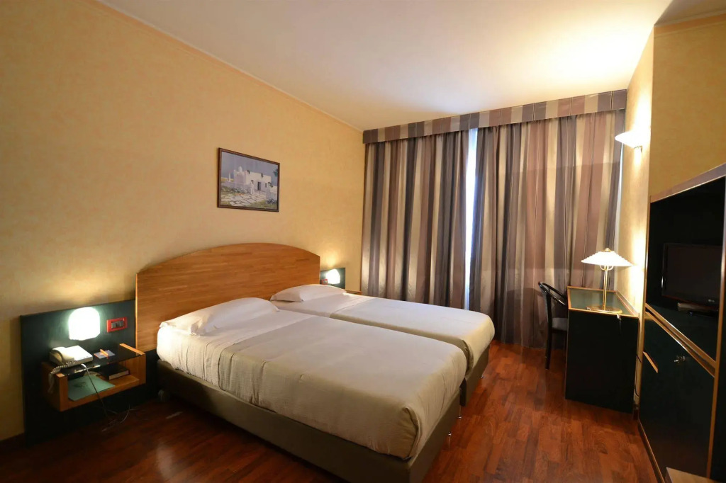 Sun Hotel