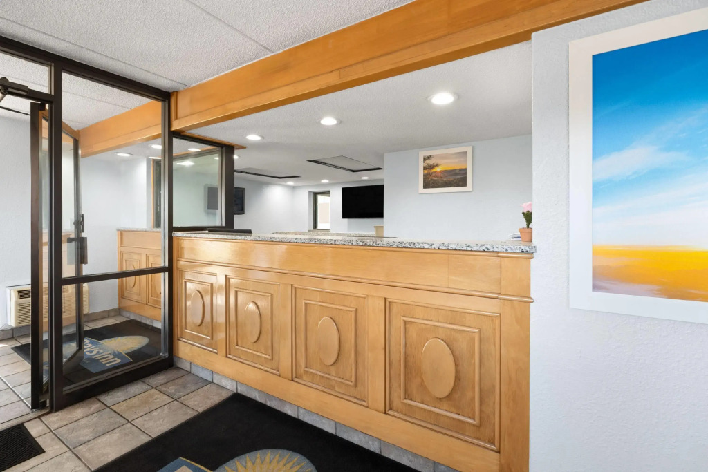 Days Inn by Wyndham Charlotte University