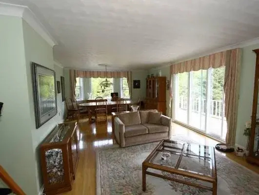 Country Charm B & B