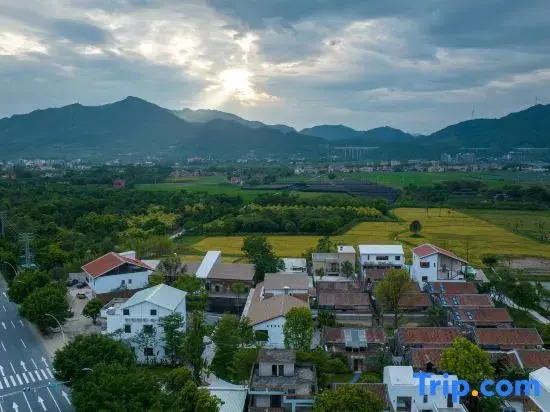 Sanhe Daoli Resort