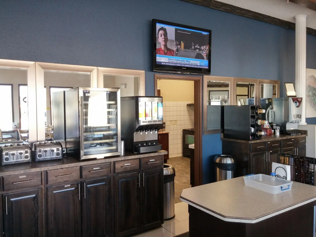 High Point Inn & Suites Peace River