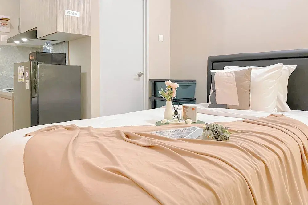 Cozy and Well Furnished Studio Grand Kamala Lagoon Apartment