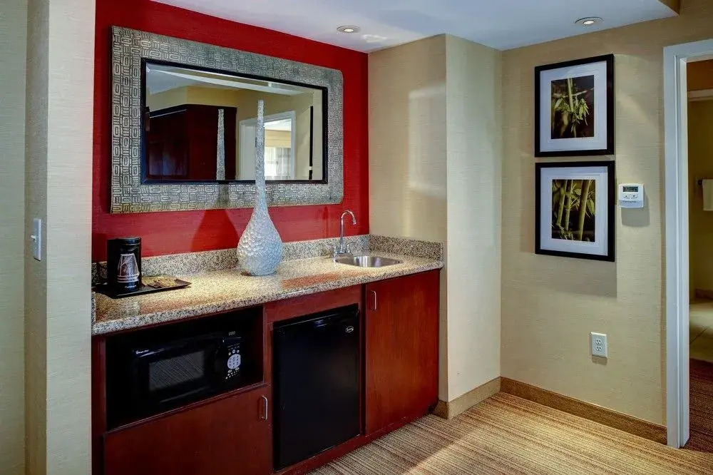Courtyard by Marriott Atlanta Airport West