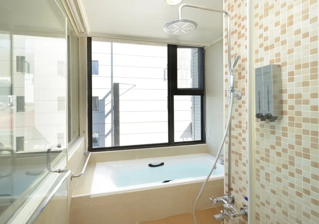 Hu Yue Lakeview Hotel