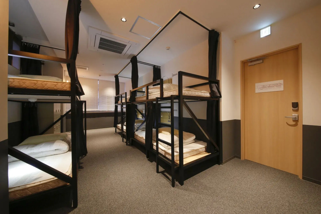 White Hostel Shinsaibashi