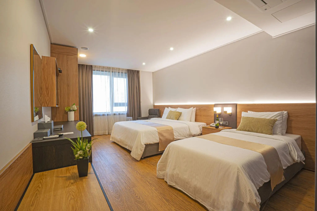 Embledon Hotel