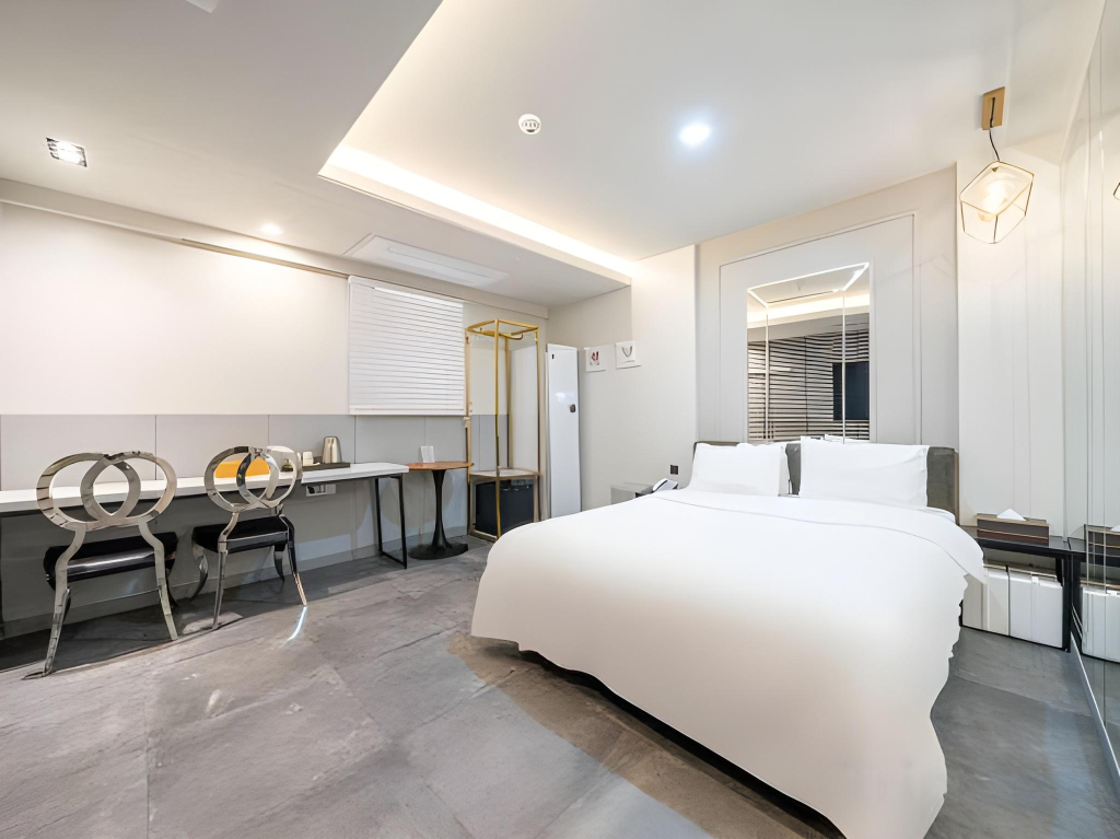 Hotel 99 Prestige