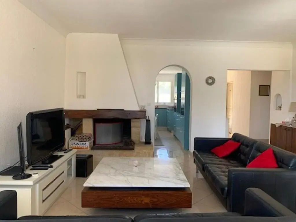 Charmante villa 3 chambres avec piscine privée à 10 min de la plage, climatisée, parking - FR-1-607-26
