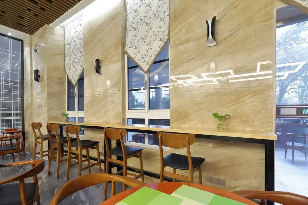 Shanghai Menglong Hotel Management