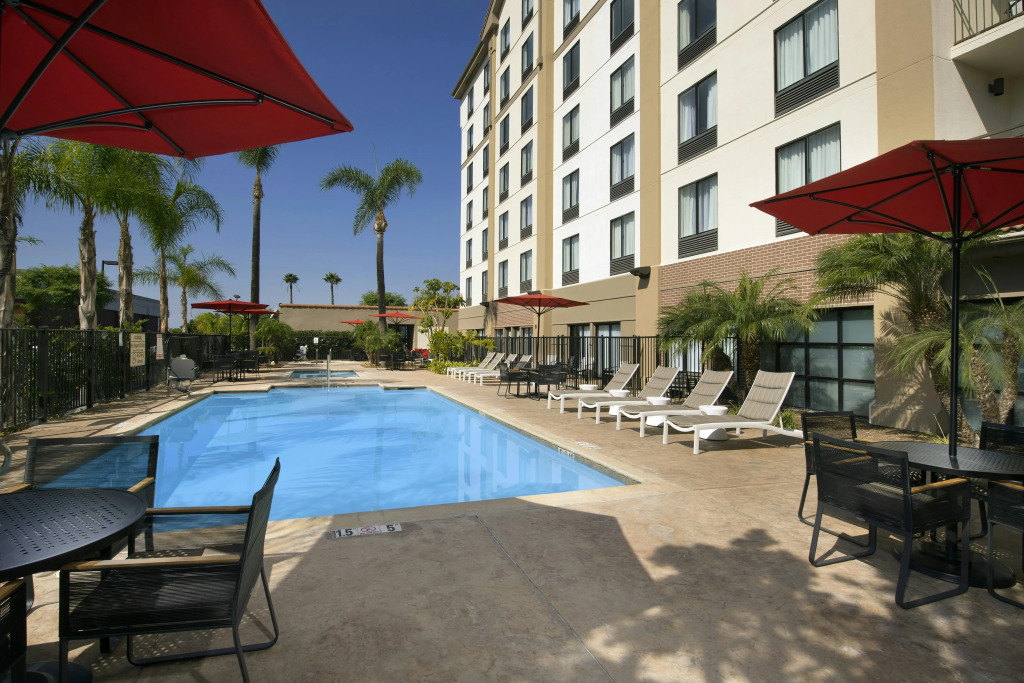 Hampton Inn & Suites Anaheim Garden Grove